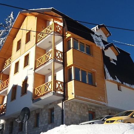 Apartments Rapid Яхорина Екстер'єр фото