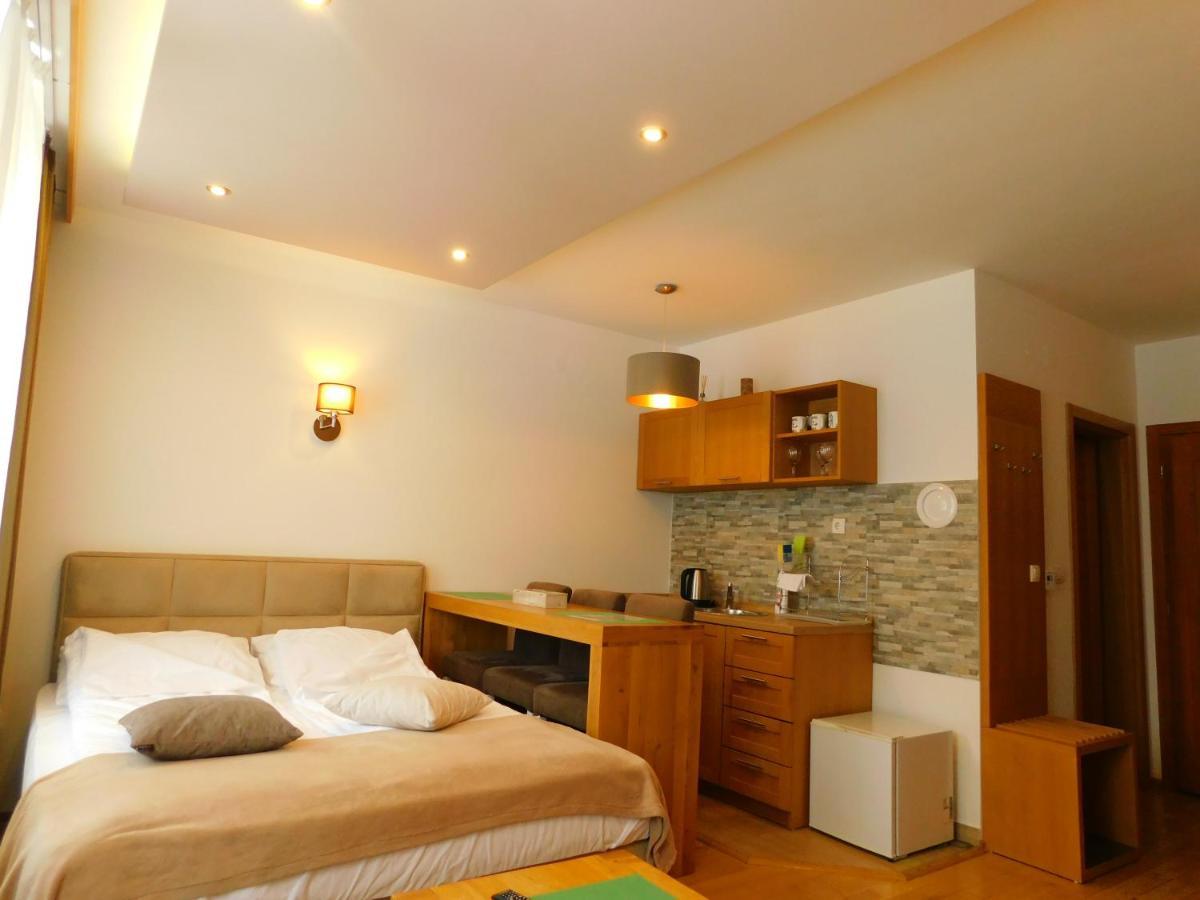 Apartments Rapid Яхорина Екстер'єр фото