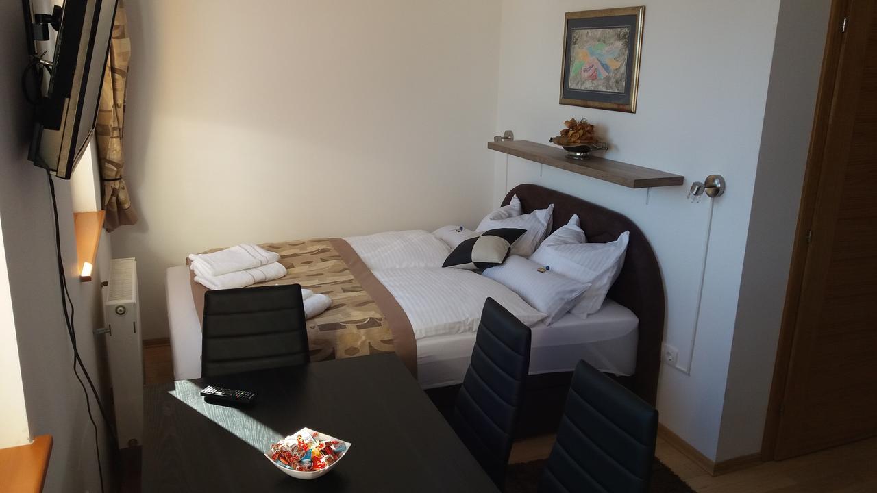Apartments Rapid Яхорина Екстер'єр фото